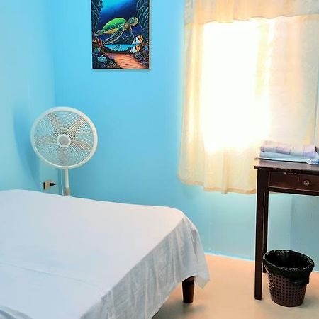 Sea Breeze Guest House Ciudad de Belice Exterior foto