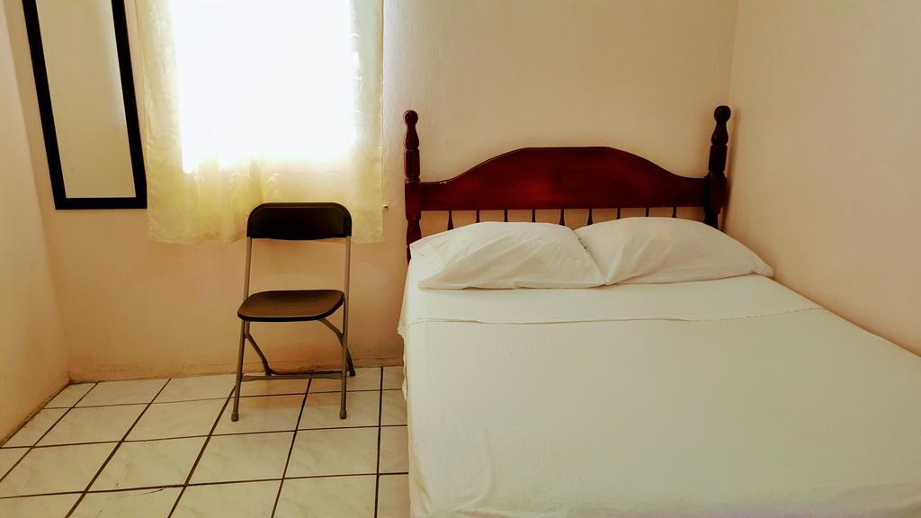 Sea Breeze Guest House Ciudad de Belice Exterior foto
