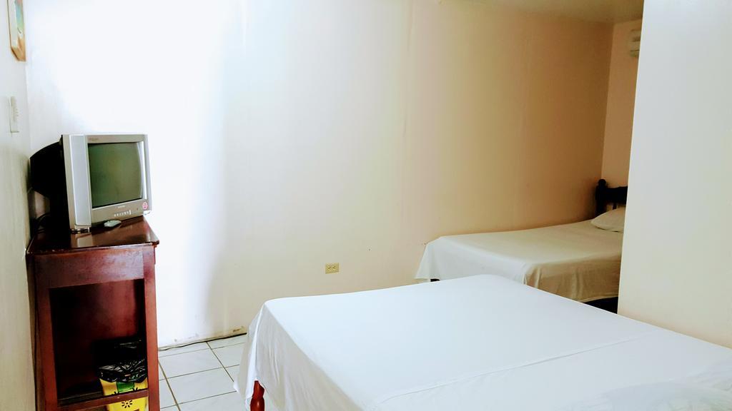 Sea Breeze Guest House Ciudad de Belice Exterior foto
