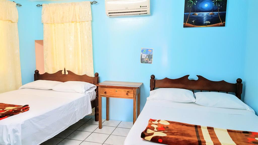 Sea Breeze Guest House Ciudad de Belice Exterior foto